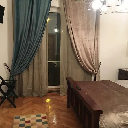 Vintage Apartment