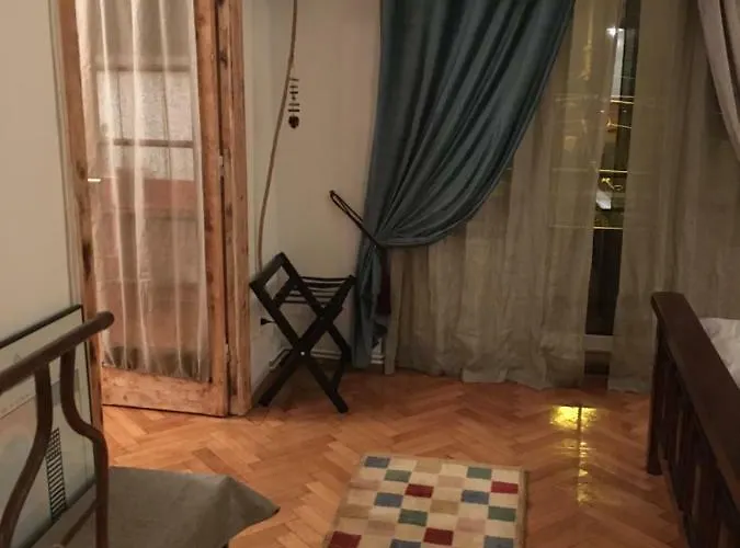 Vintage بوخارست